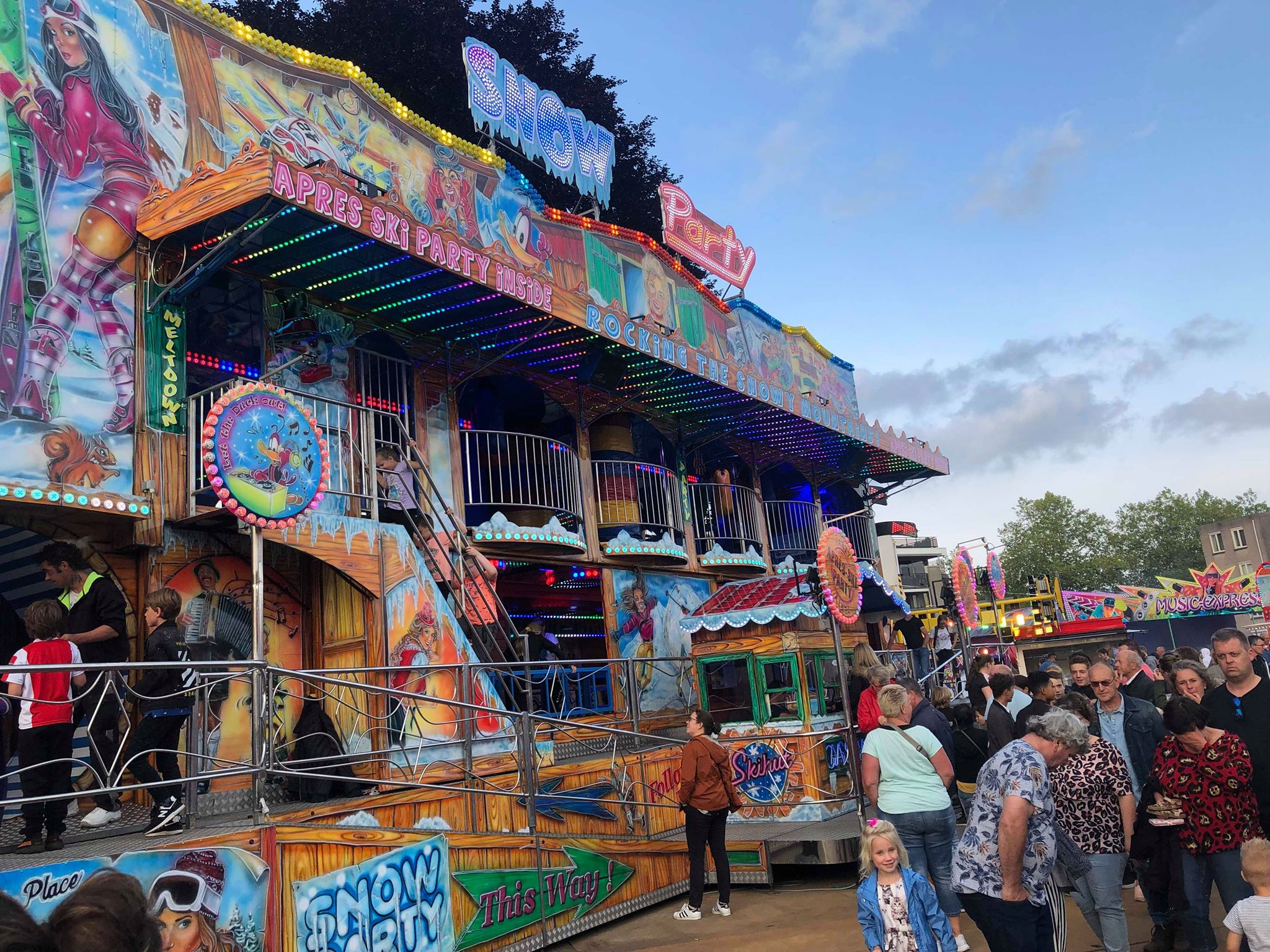 Een Funhouse kermisattractie huren ! Attractieverhuur Fun Factor Events