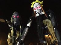 Halloween Entertainment: Giant Skeletons